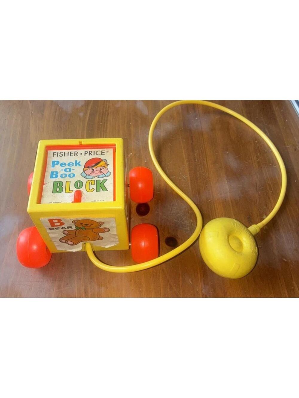 Vintage Fisher Price 1970 Peek-A-Boo Block # 760 Pull Toy Works
